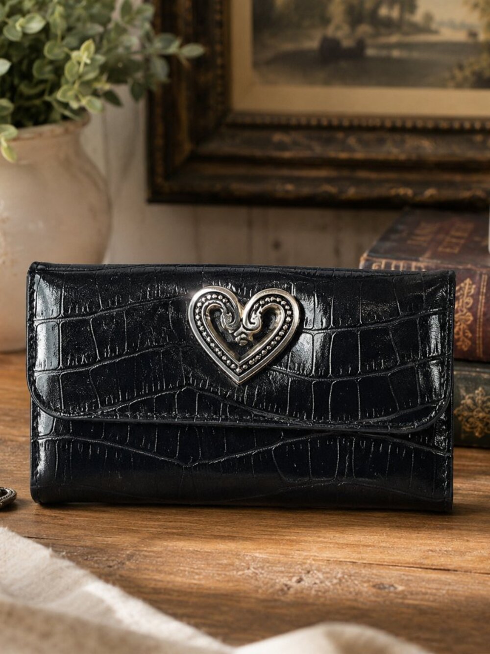Vintage Brighton Black Croc Embossed Leather Heart Trifold Organizer Wallet
